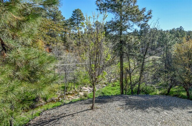 Building Photo - Beautiful home in the Mountain Club!