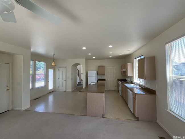 Building Photo - 5707 Rainier Peak Dr