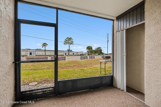 Building Photo - 1011 Clearmont St NE