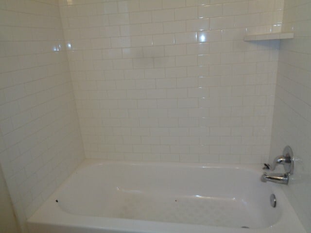 Building Photo - 620 Grantham Rd