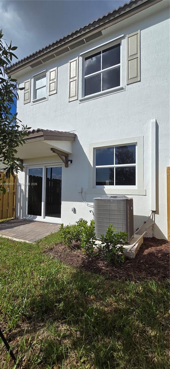 Building Photo - 2729 SE 26th Rd