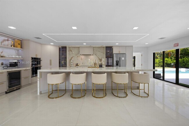 Building Photo - 1117 Adams St