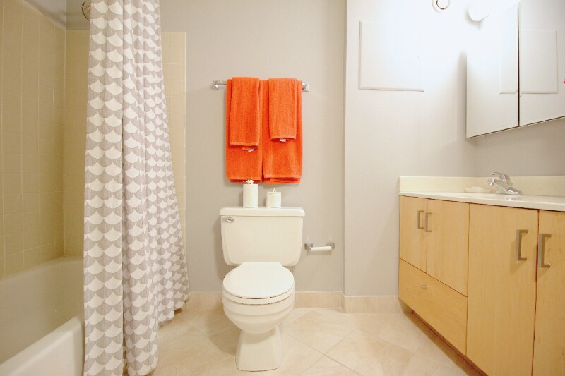 Building Photo - 770 N Dearborn St