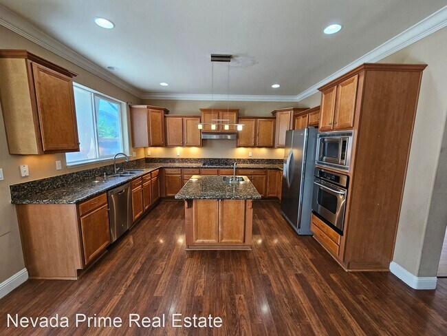 Building Photo - 3 br, 2 bath House - 565 Grey Eagle Lane