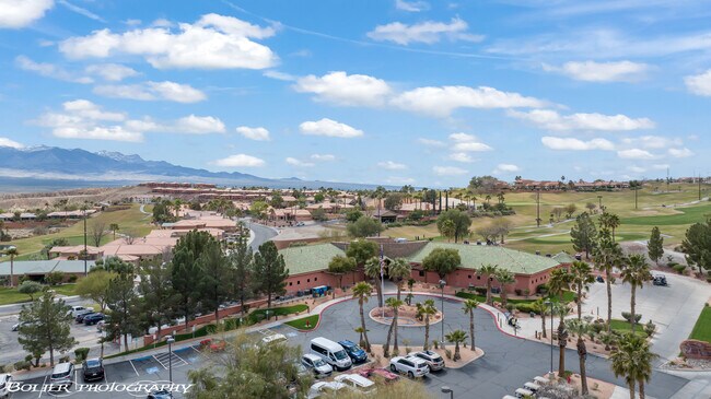 Building Photo - 470 Turtleback Rd