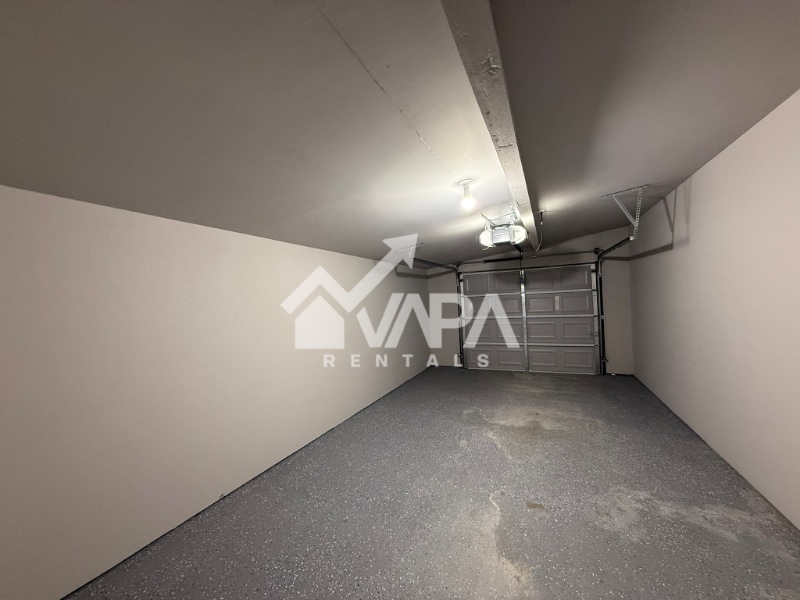 Building Photo - 230 Craigmont Ln