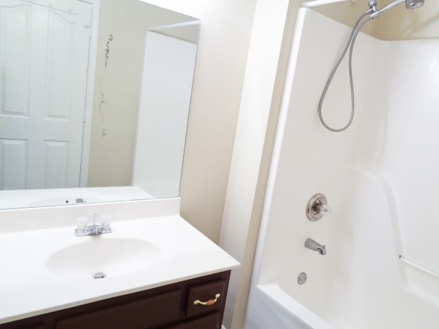 Building Photo - 2836 Islington Dr