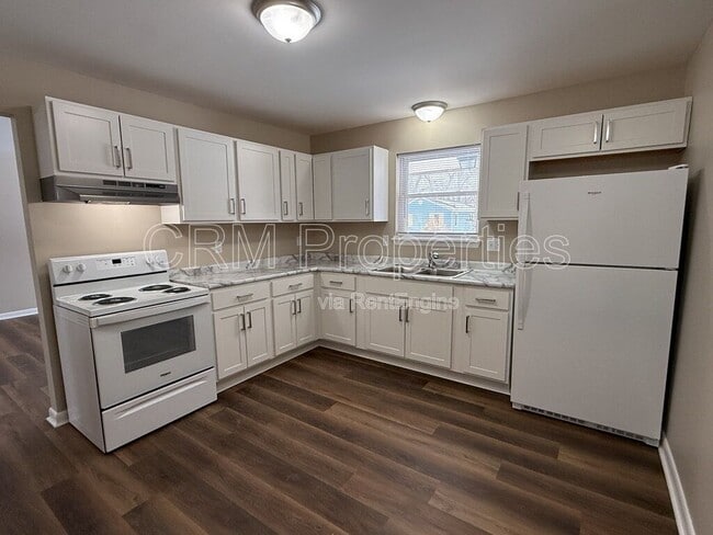 Building Photo - 7134 E 18th St