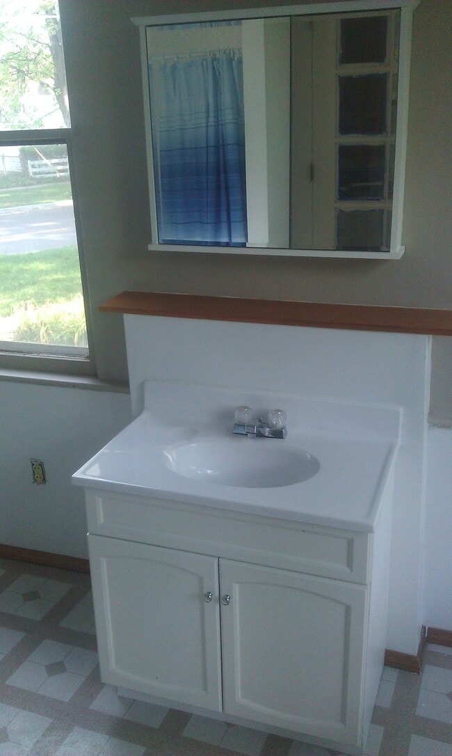 Building Photo - 109 Leland Ave