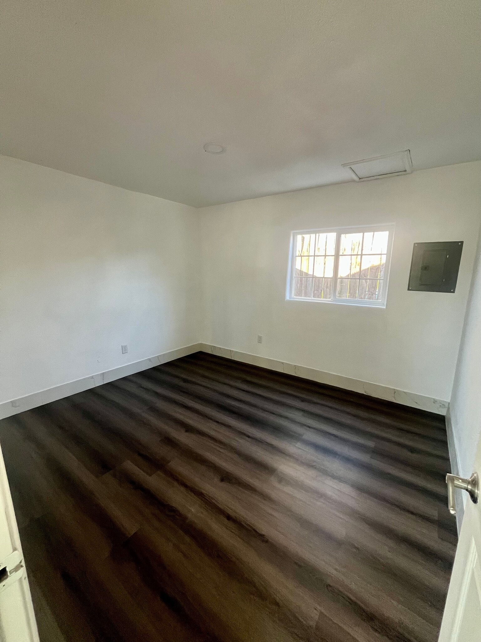 Building Photo - 370 Bridgevale Rd