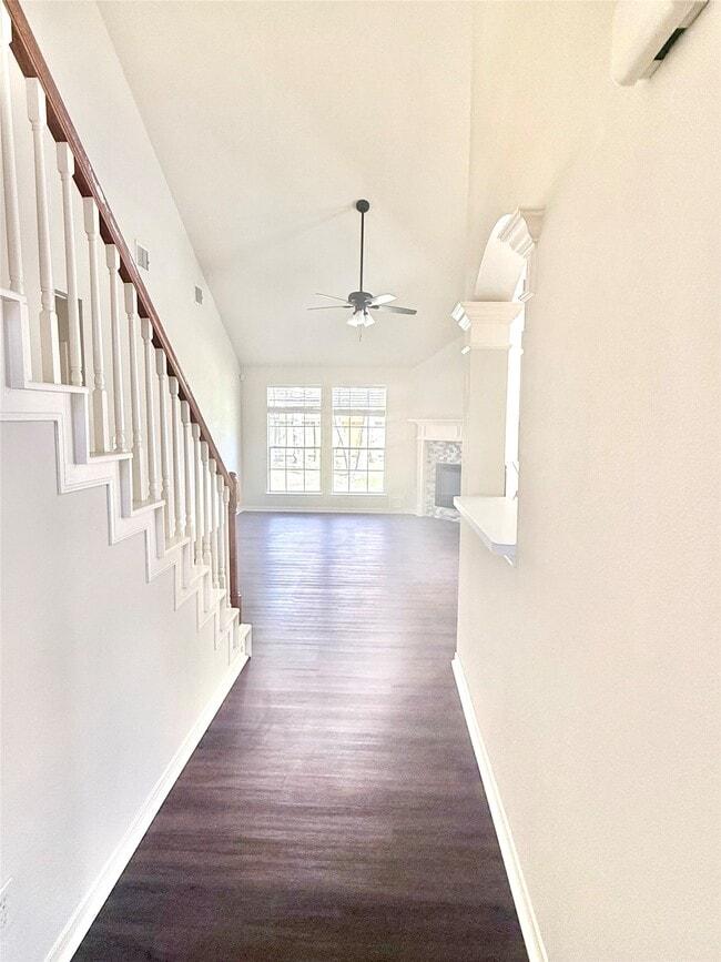 Building Photo - 24826 Butterwick Dr