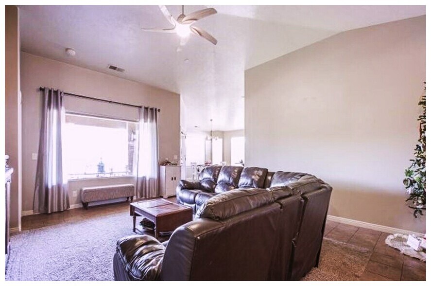 Building Photo - 328 S 300 W