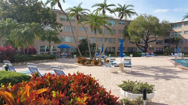 Building Photo - 6161 Gulf Winds Dr