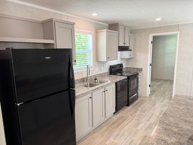 Building Photo - 27a Fox Haven Dr