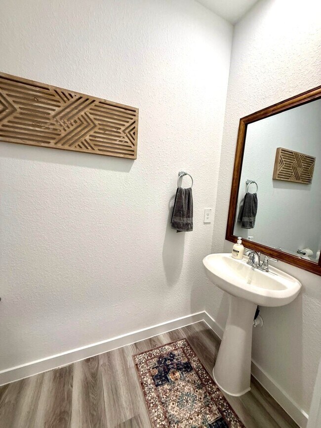 Building Photo - 12308 Greenwood St