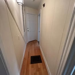 Building Photo - 307 Colchester Ave