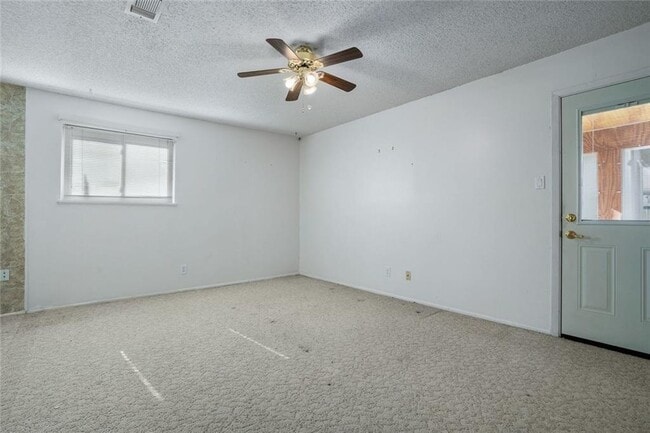 Building Photo - 813 Guadalupe St