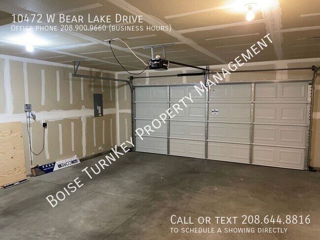 Building Photo - 10472 W Bear Lake Dr