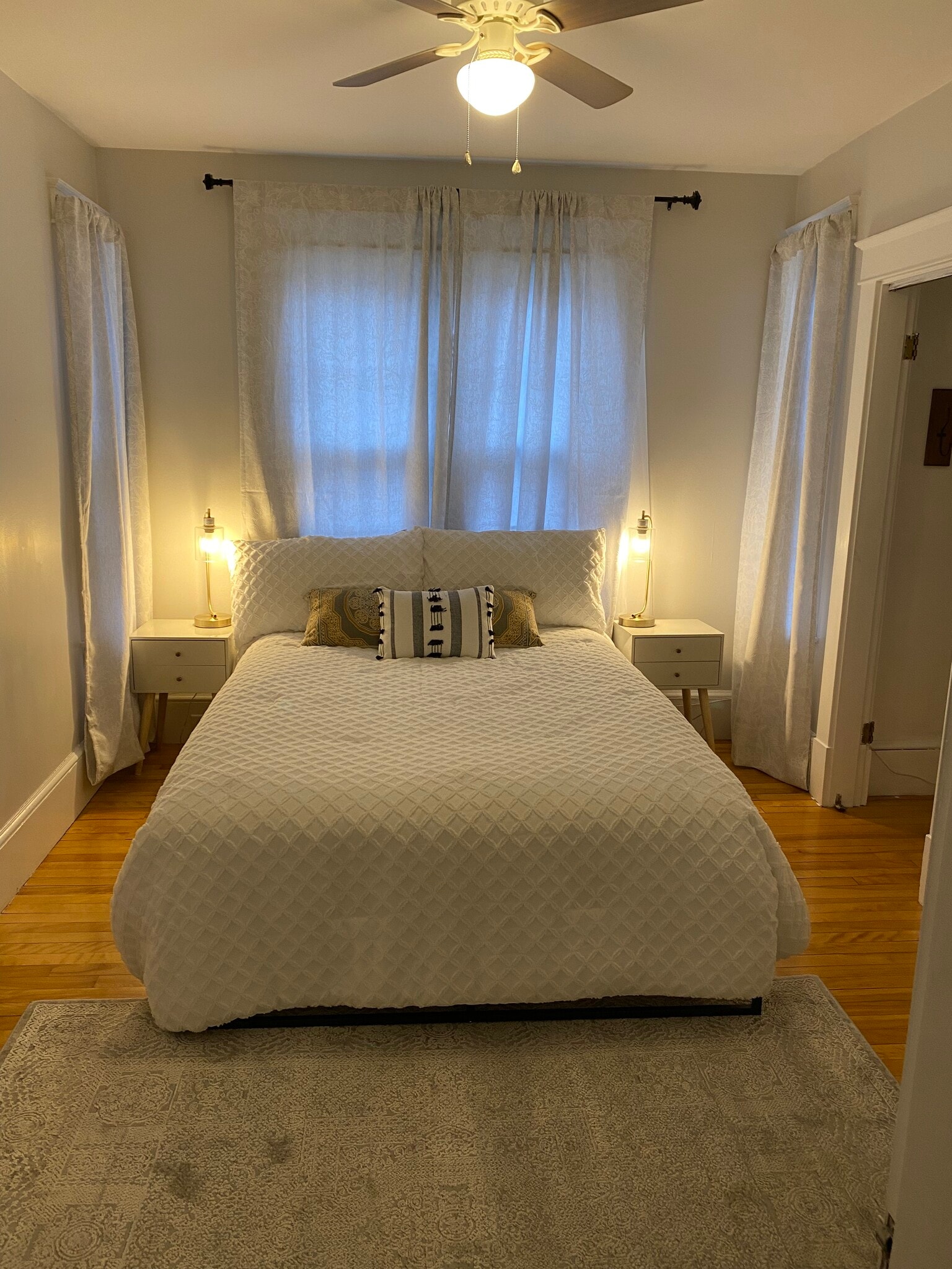 164 Bedroom #2 - 162 Broadway