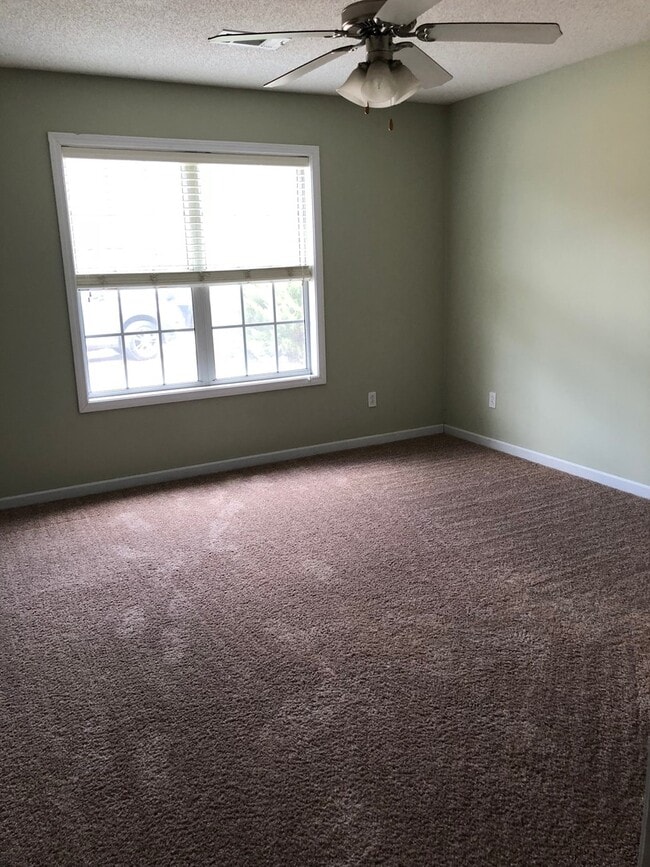 Building Photo - 101 Carrollton - available August 15, 2026