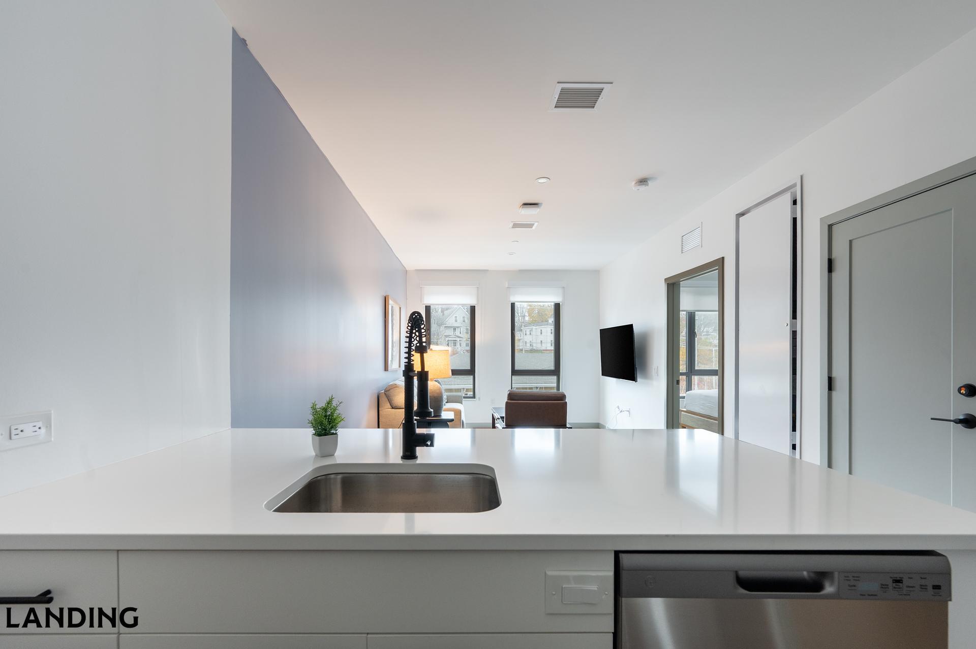 Building Photo - 39 Railroad Ave