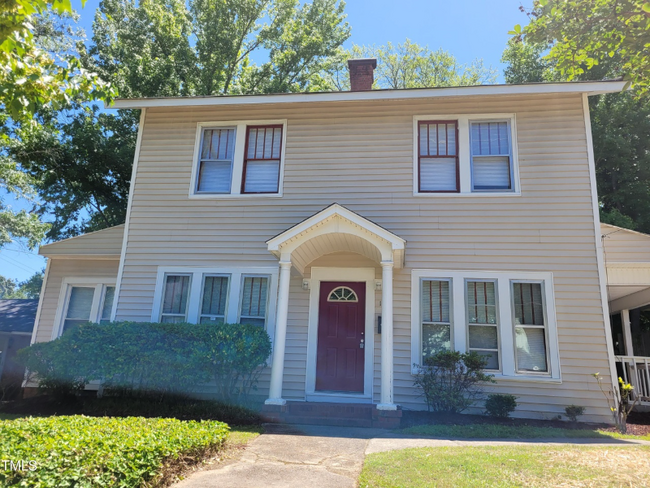 Primary Photo - 1112 N Duke St