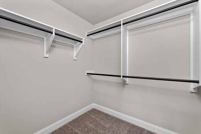Building Photo - 2987 Rosewood Dr