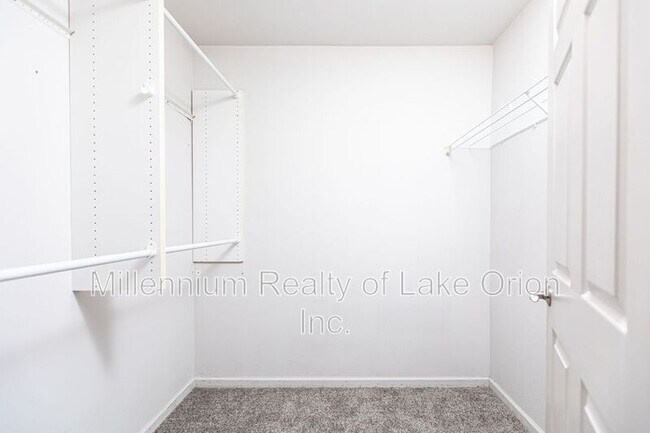 Building Photo - 403 Teelin Dr