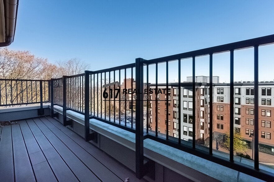 Building Photo - 1501 Commonwealth Ave