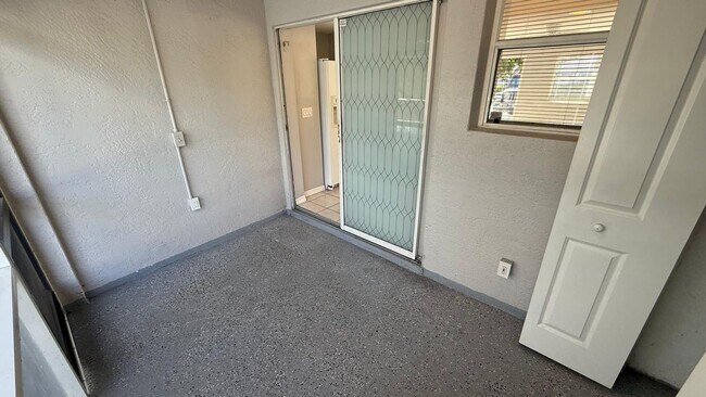 Building Photo - Unit 1 @1407 SE 24TH AVE