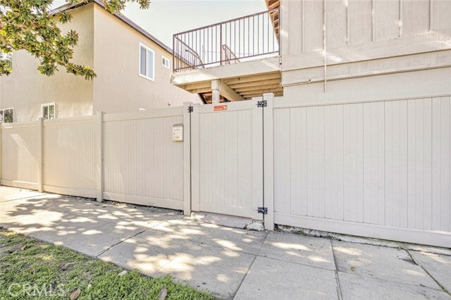 Building Photo - 6011 Bellaire Ave