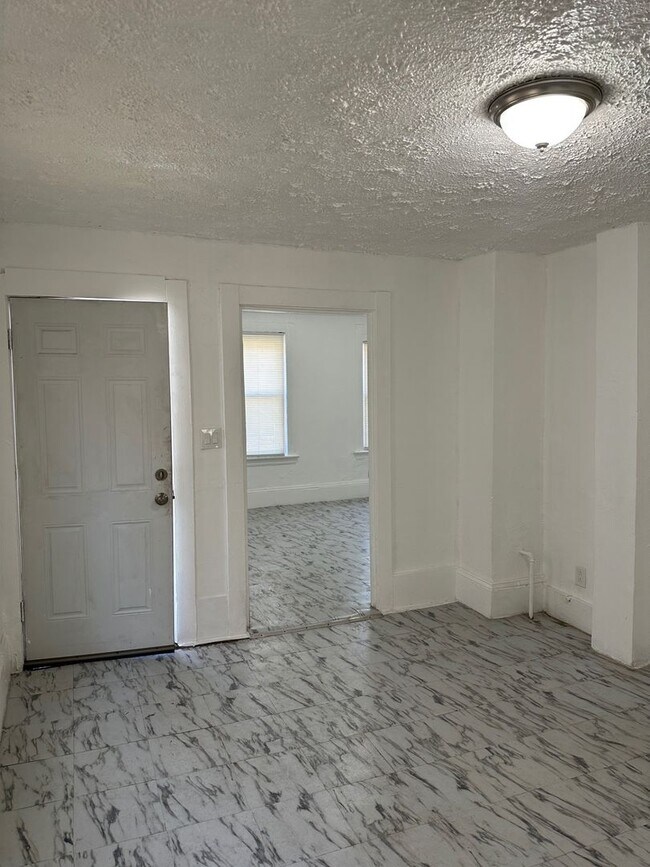 Building Photo - 5700 Luther Ave