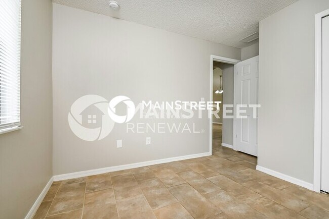 Building Photo - 3 Bedroom Pet-Friendly Home in Riverview, FL with Main Street Renewal