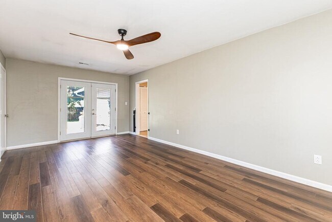Building Photo - 246 Avondale Dr