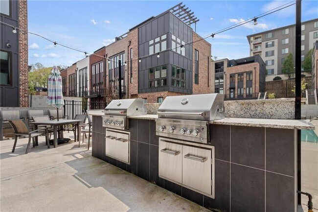 Building Photo - 1292 Chelsea Cir NW