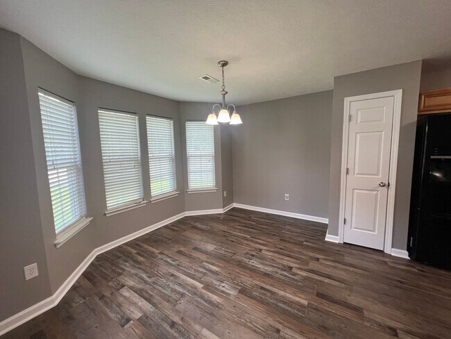 Building Photo - Conway - 3 Bedroom / 2 Bathroom House