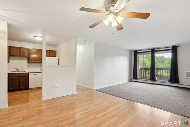 Building Photo - 2118 Cromwell Hills Dr