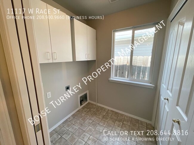 Building Photo - 11117 W Race Ct