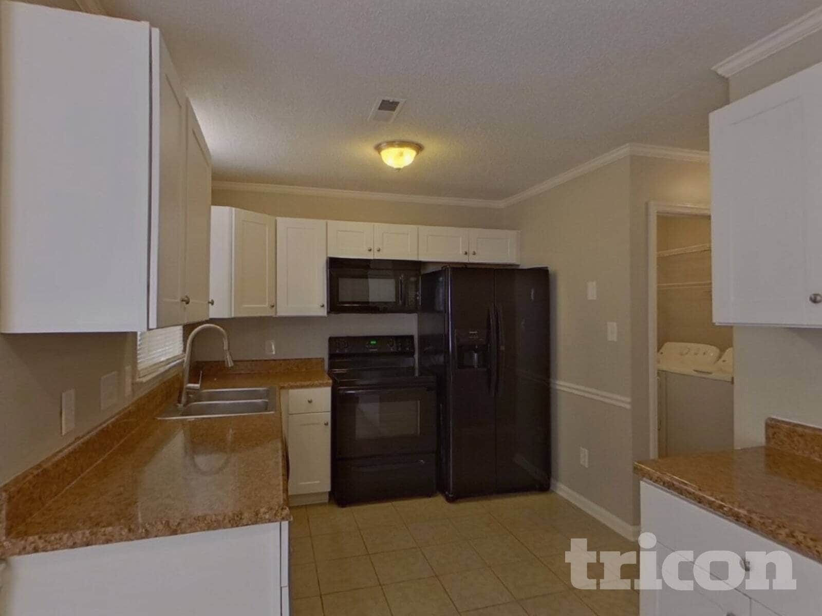 Building Photo - 8404 Sills Ct