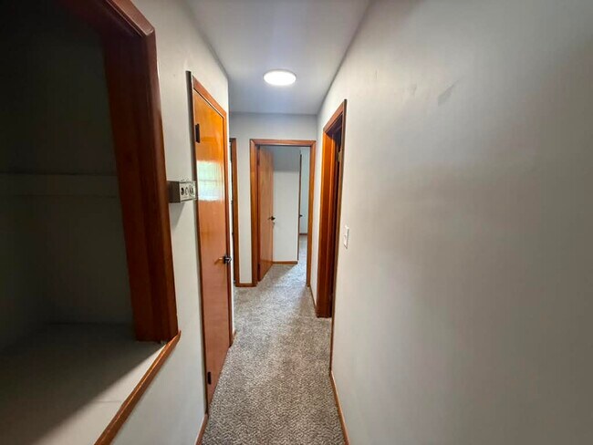 Building Photo - 3816 Cullen Dr