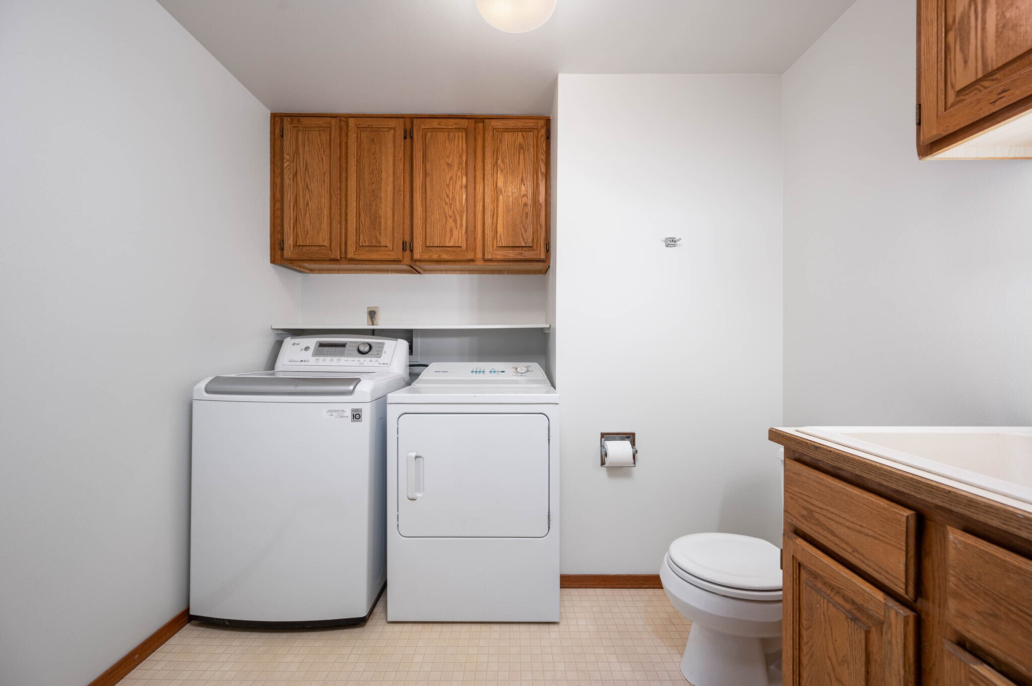 in-home laundry - 12371 Rainier Dr