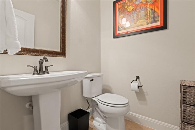 Building Photo - 110 Oak Glen Cove