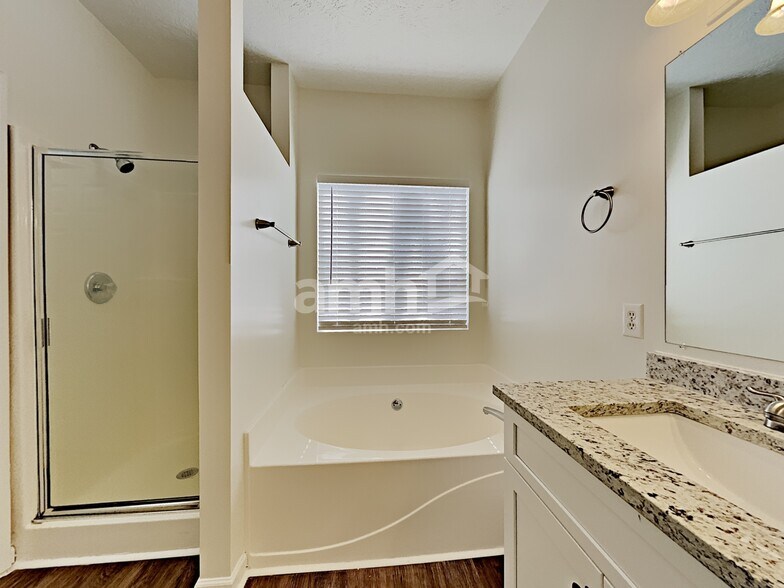 Building Photo - 509 Bancroft Way