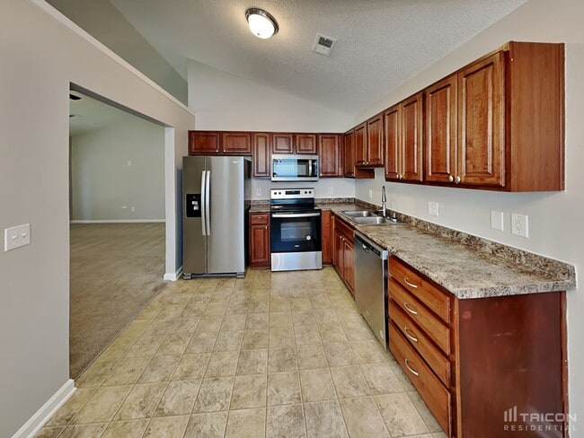 Building Photo - 305 Hester Ct