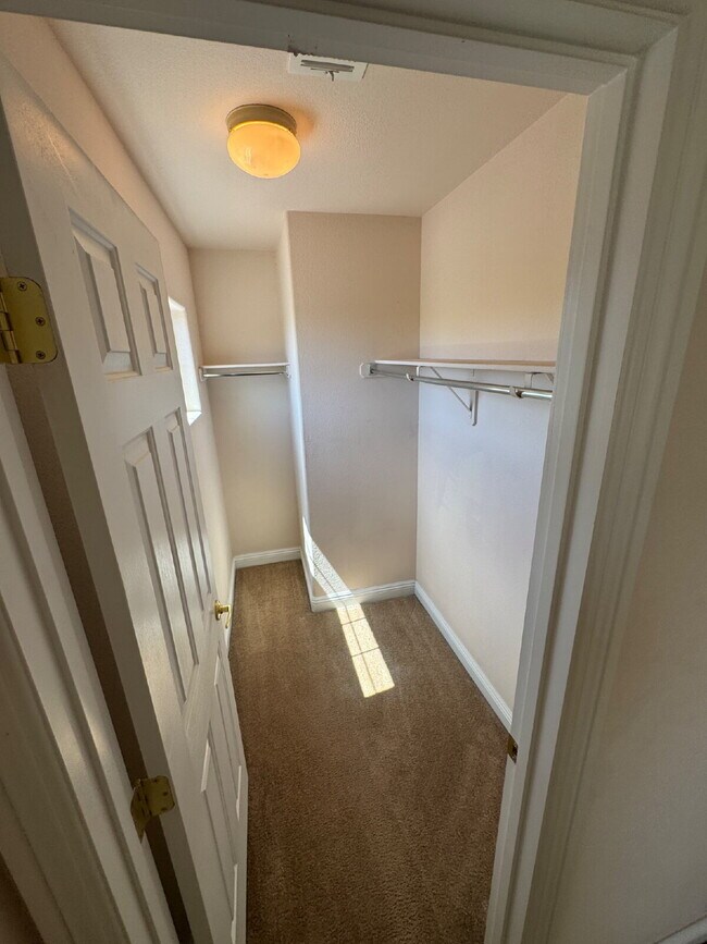 Building Photo - Sky Canyon Area Home w/ 3 Beds PLUS Loft & Solar