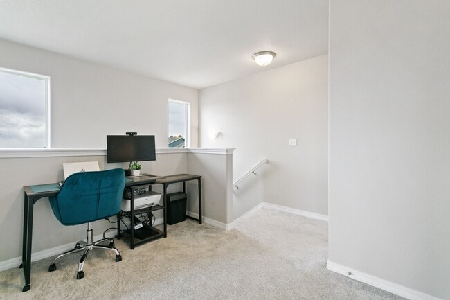 Building Photo - 7427 Gorgeted Quail Grv
