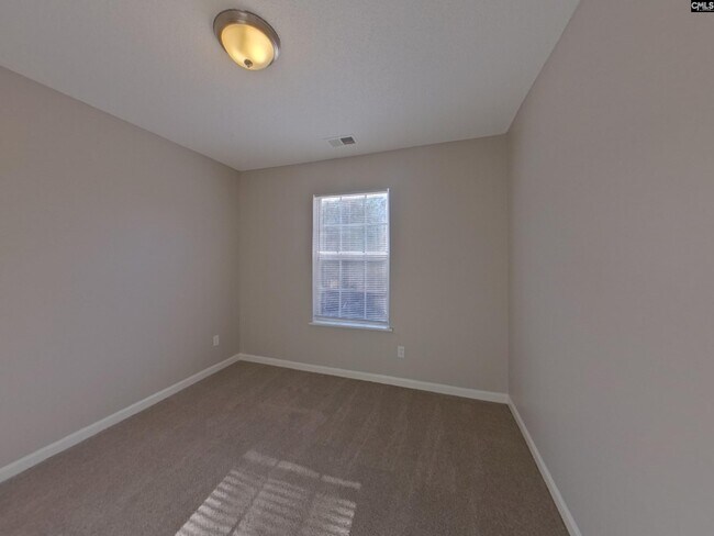 Building Photo - 2000 Lake Carolina Dr