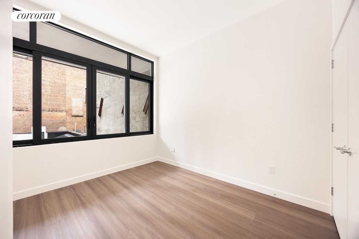 Building Photo - 273 5th Ave