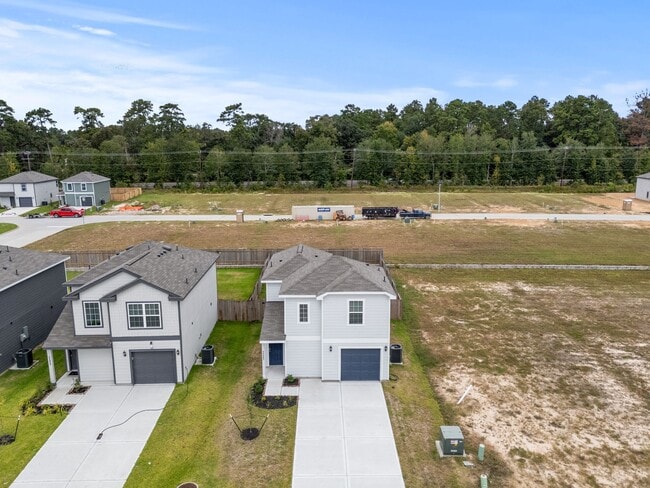 Building Photo - 22927 Great Egret Dr