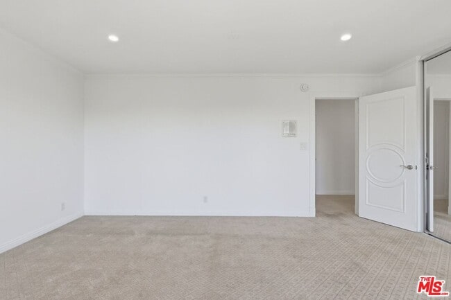 Building Photo - 4613 Reforma Rd